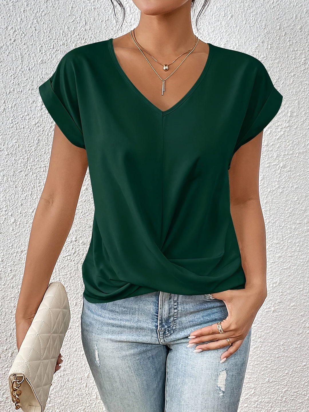 LILLY – TWIST FRONT V-NECK TOP