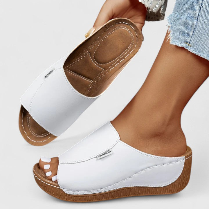 Noemi | Orthopedic Sandals