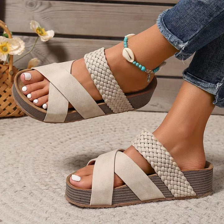 Latanya – Orthopedic Strap Sandals