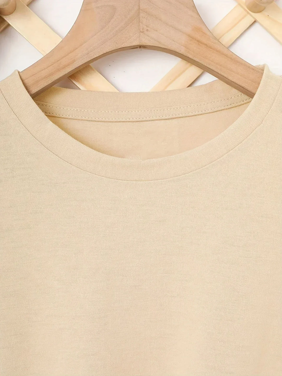 TRACEY – HEART GRAPHIC TEE
