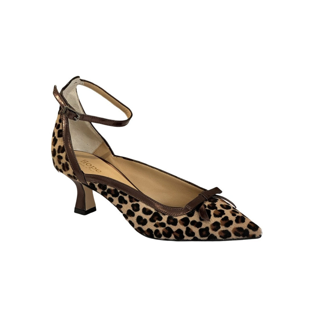 Cezaria | Leopard Print Décolleté