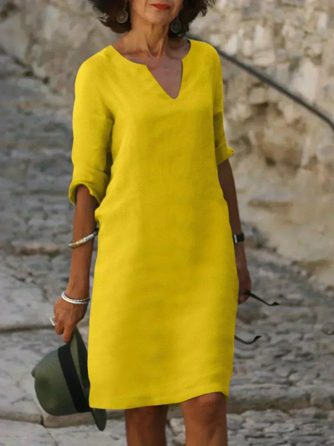 Molly | Elegant Dress with V-Neck